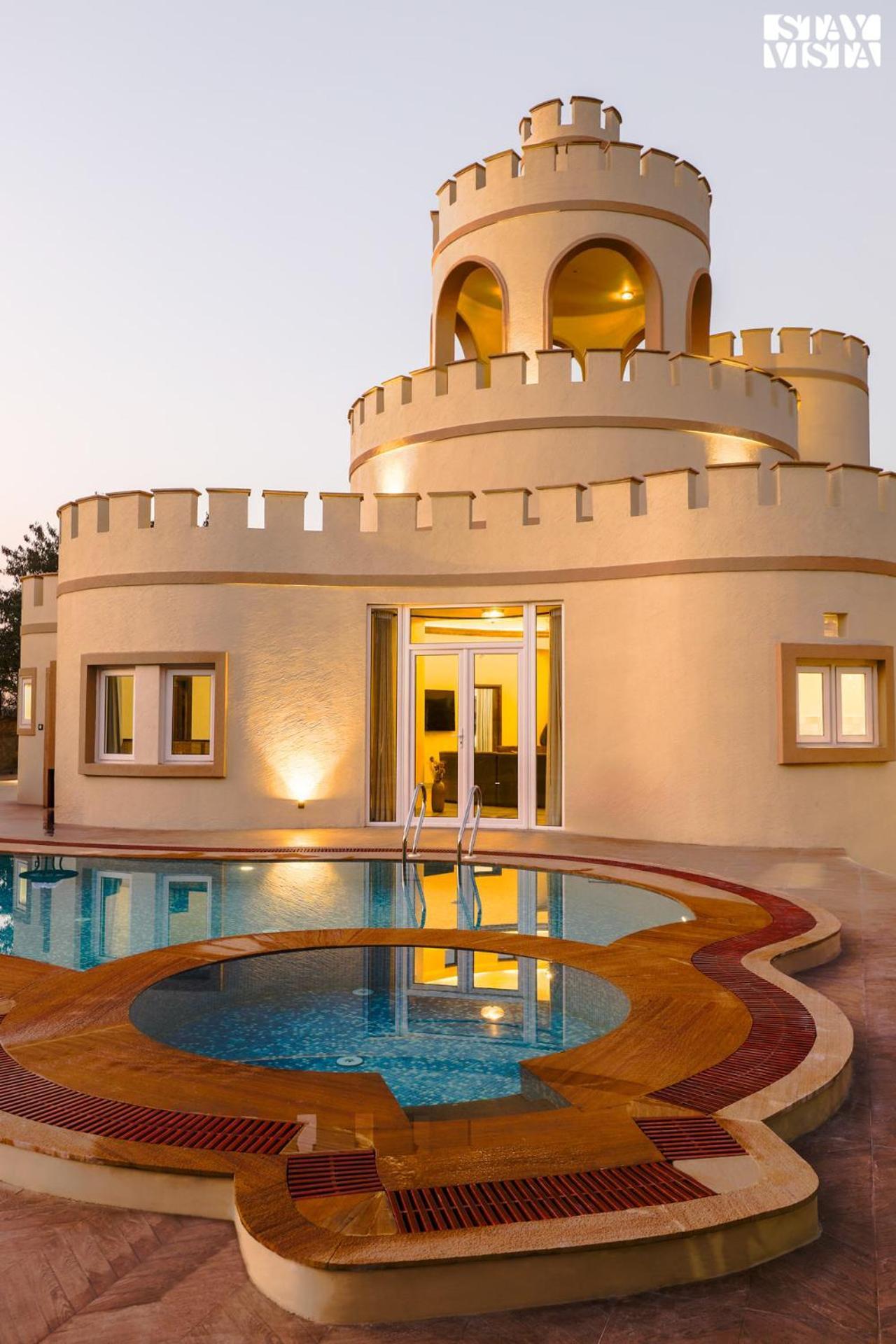 Stayvista'S Mystic Castle With Terrace, Swimming Pool, Lawn With Gazebo Jaipur Extérieur photo