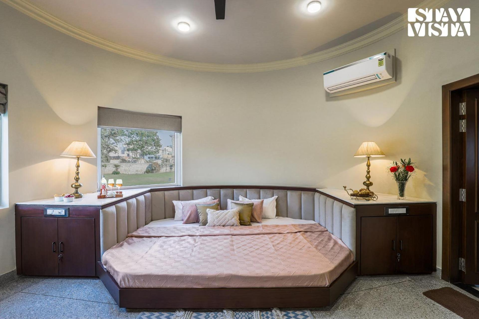 Stayvista'S Mystic Castle With Terrace, Swimming Pool, Lawn With Gazebo Jaipur Extérieur photo