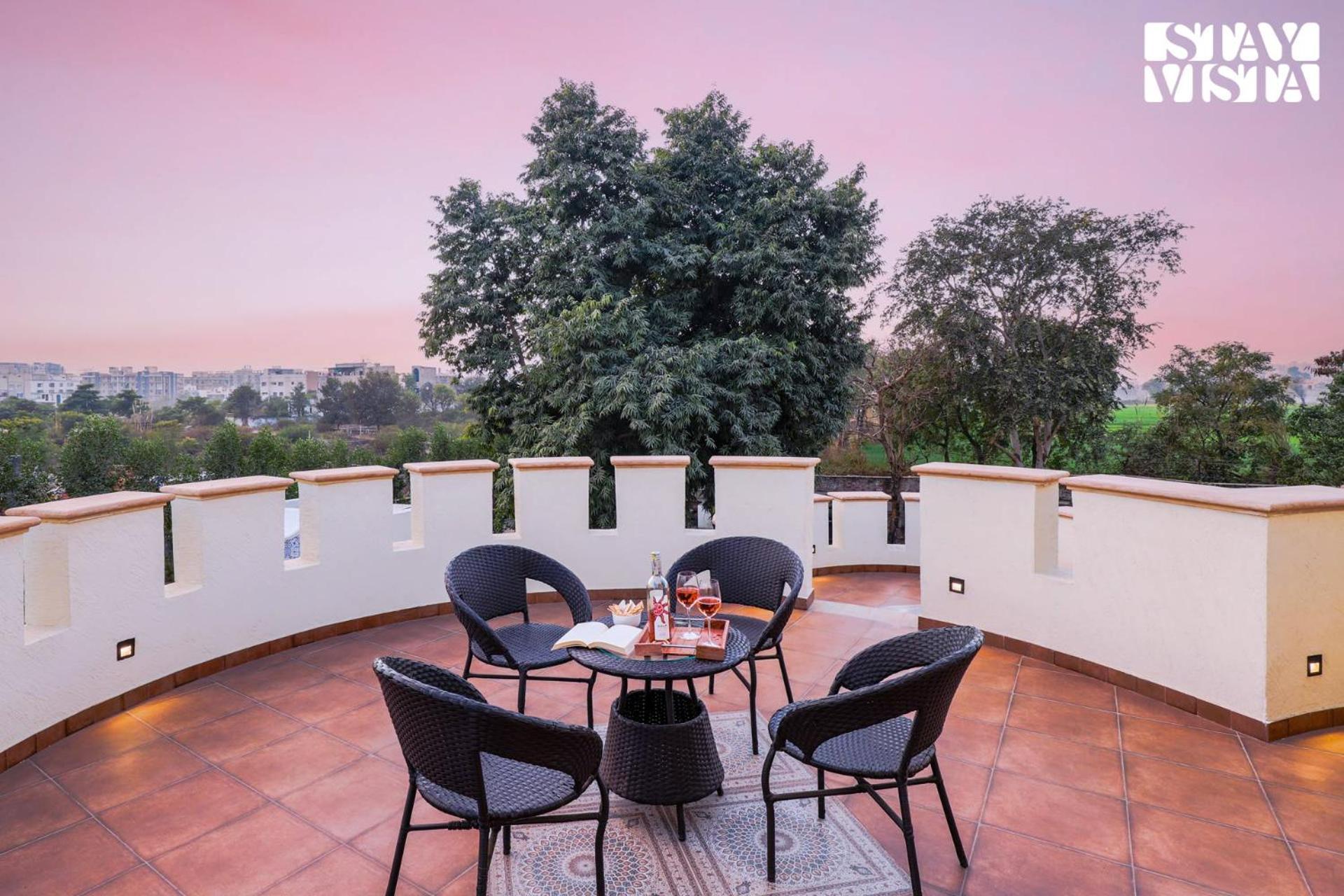 Stayvista'S Mystic Castle With Terrace, Swimming Pool, Lawn With Gazebo Jaipur Extérieur photo